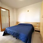 Seafront Bright Flat-beahost *