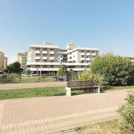 Seafront Bright Flat-beahost Daire *